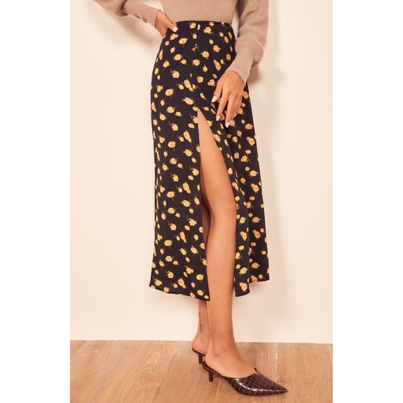 Reformation Zoe Skirt - Picture 3 of 8